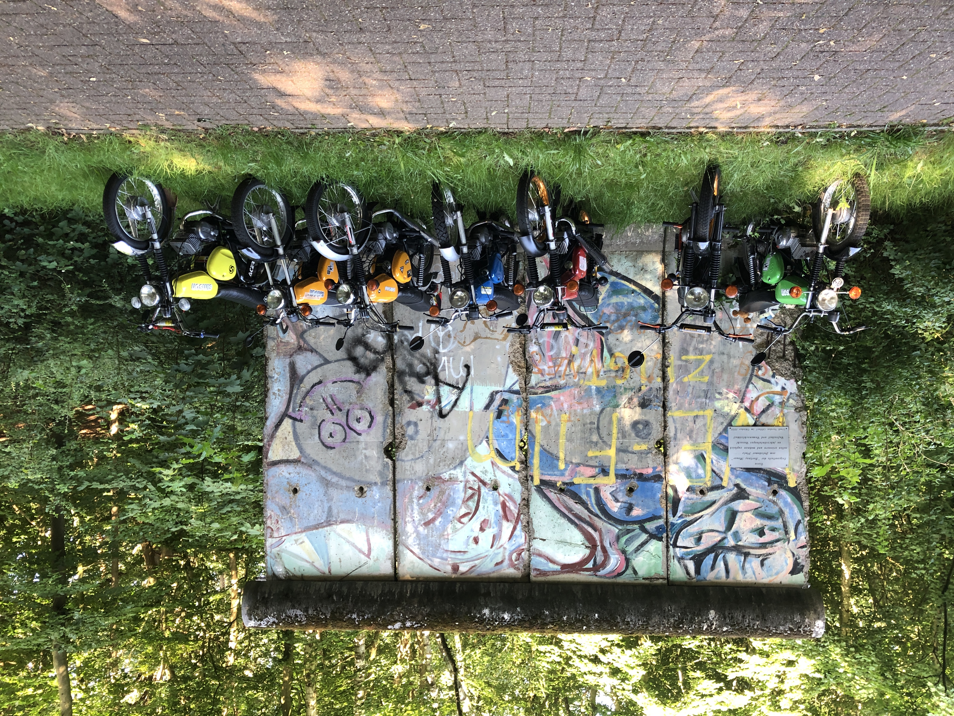 an der Mauer
